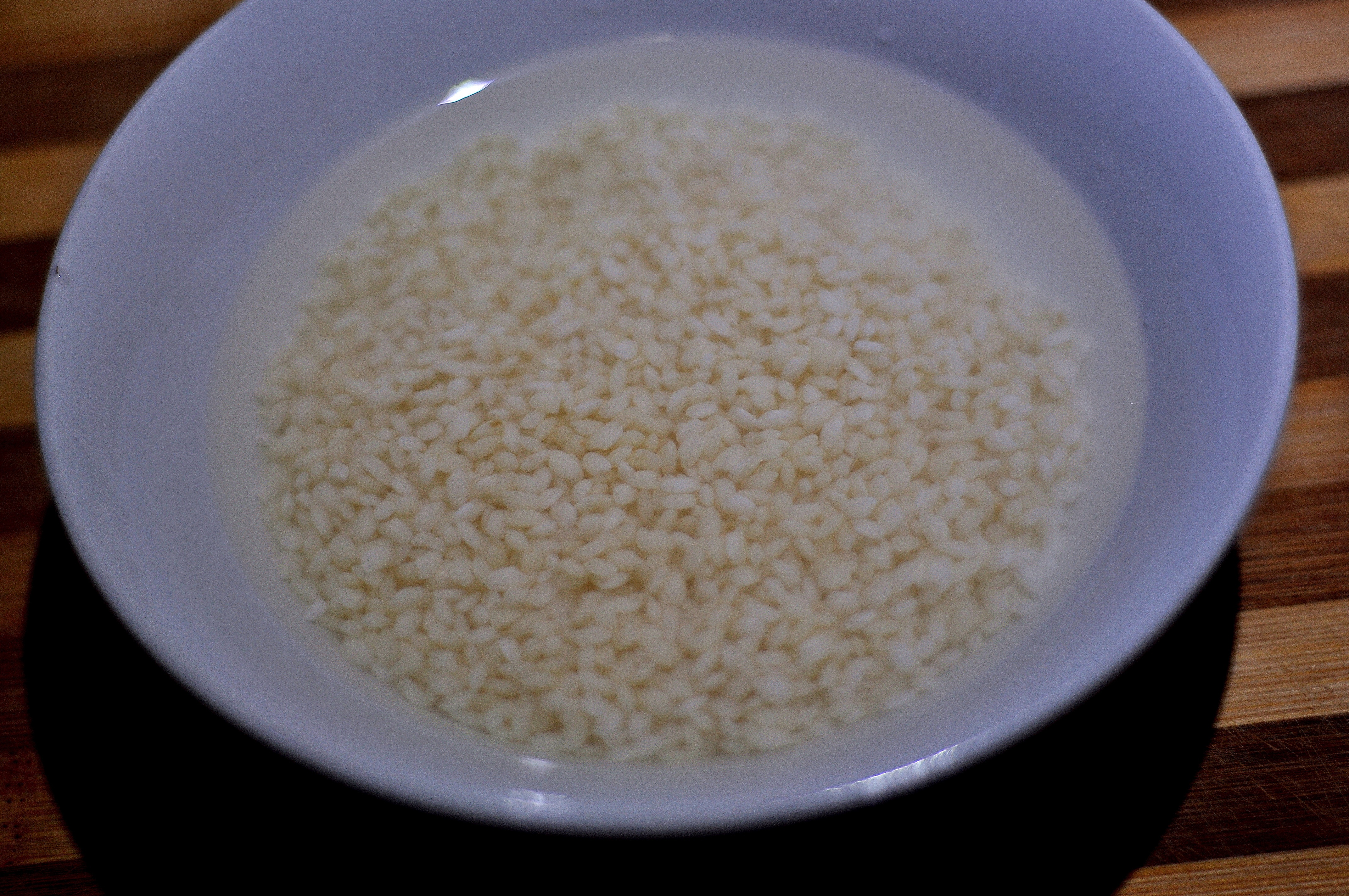紅米稻核桃紅棗粥的做法 步骤2