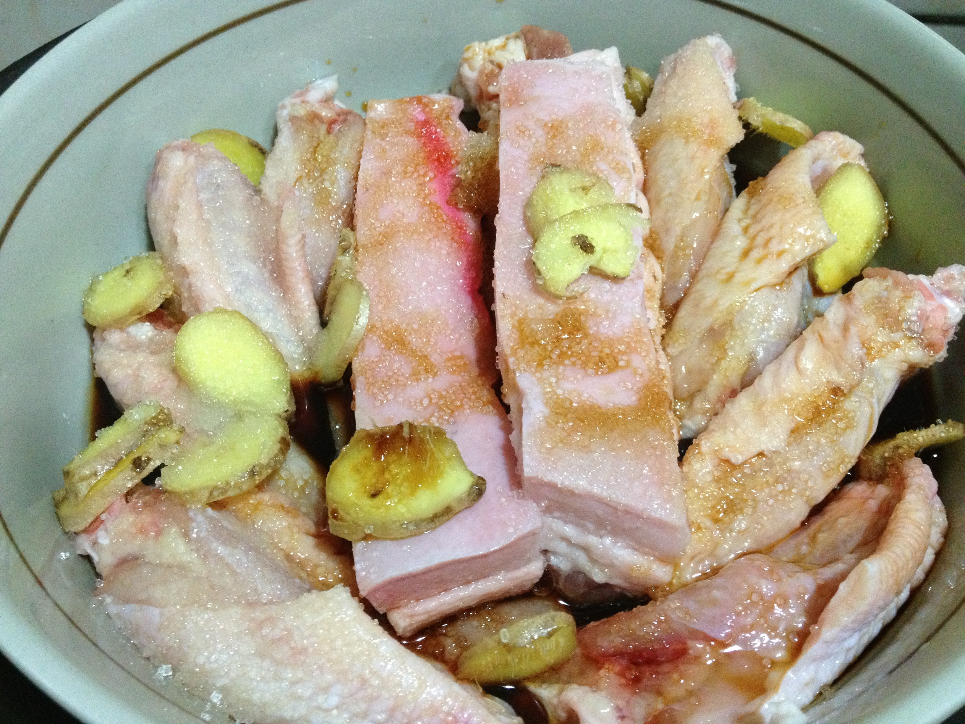 快手菜必備：肉類（五花肉、雞翅）的醃製的做法 步骤6