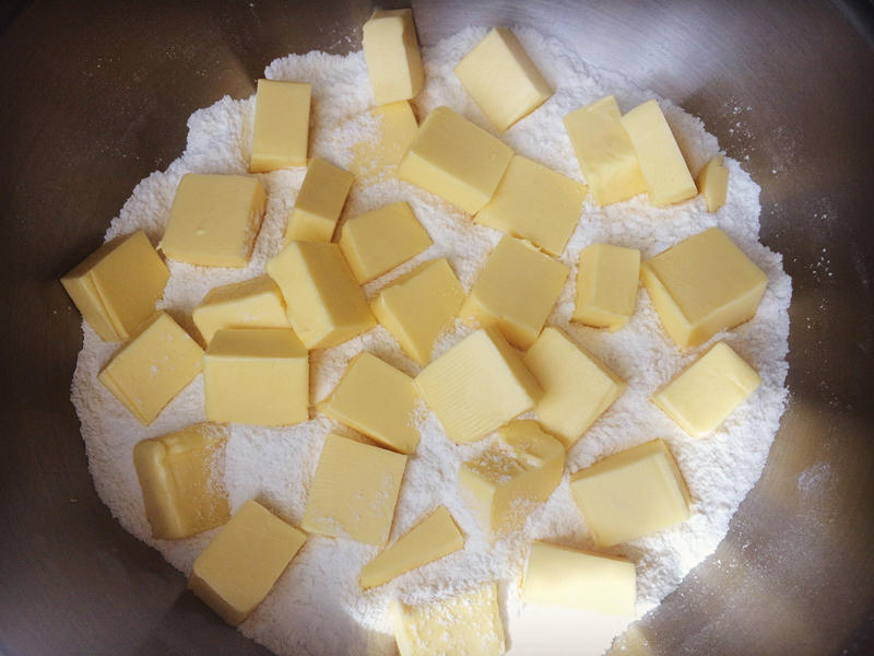米粉黃油酥餅（中筋麪粉版）的做法 步骤1