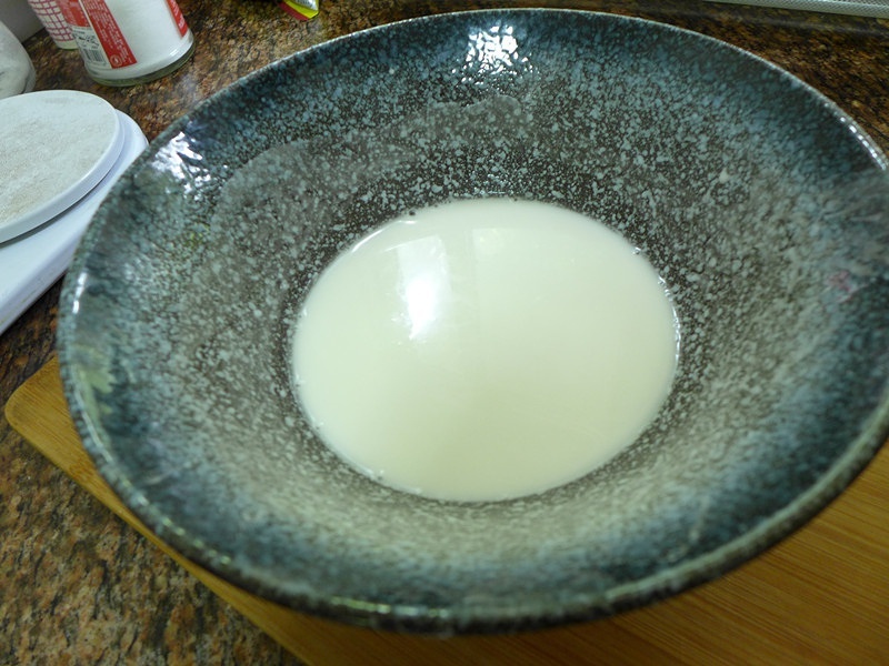 四川名小吃——綠豆涼粉的做法 步骤2