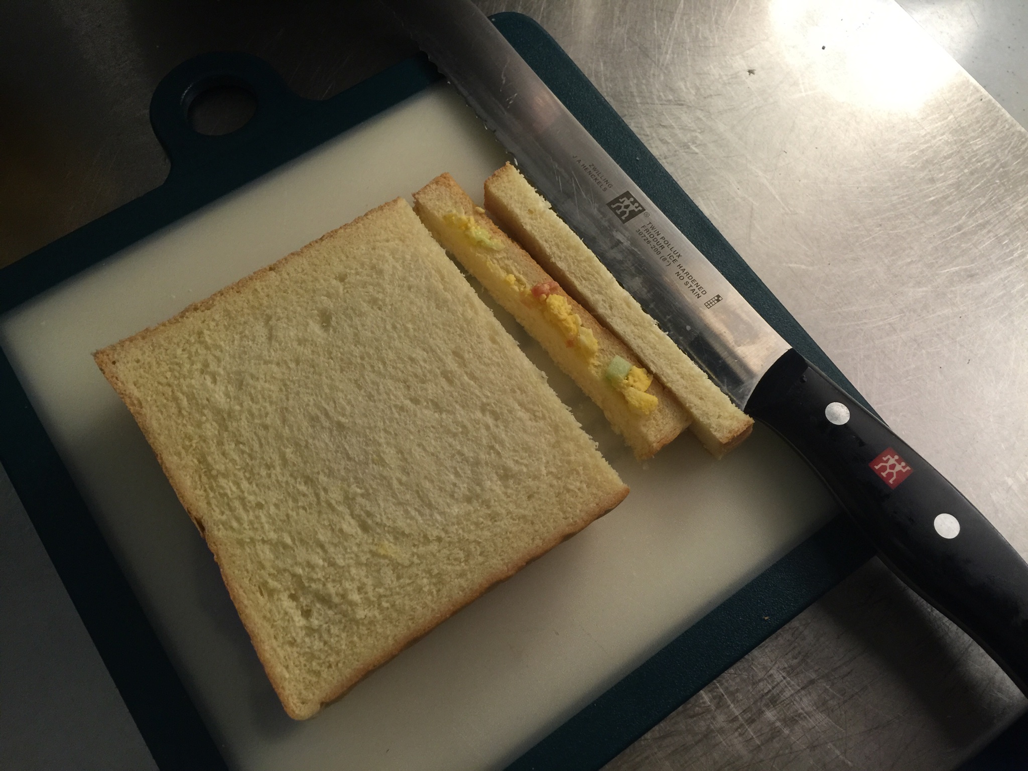 快手美味雞蛋三明治的做法 步骤11