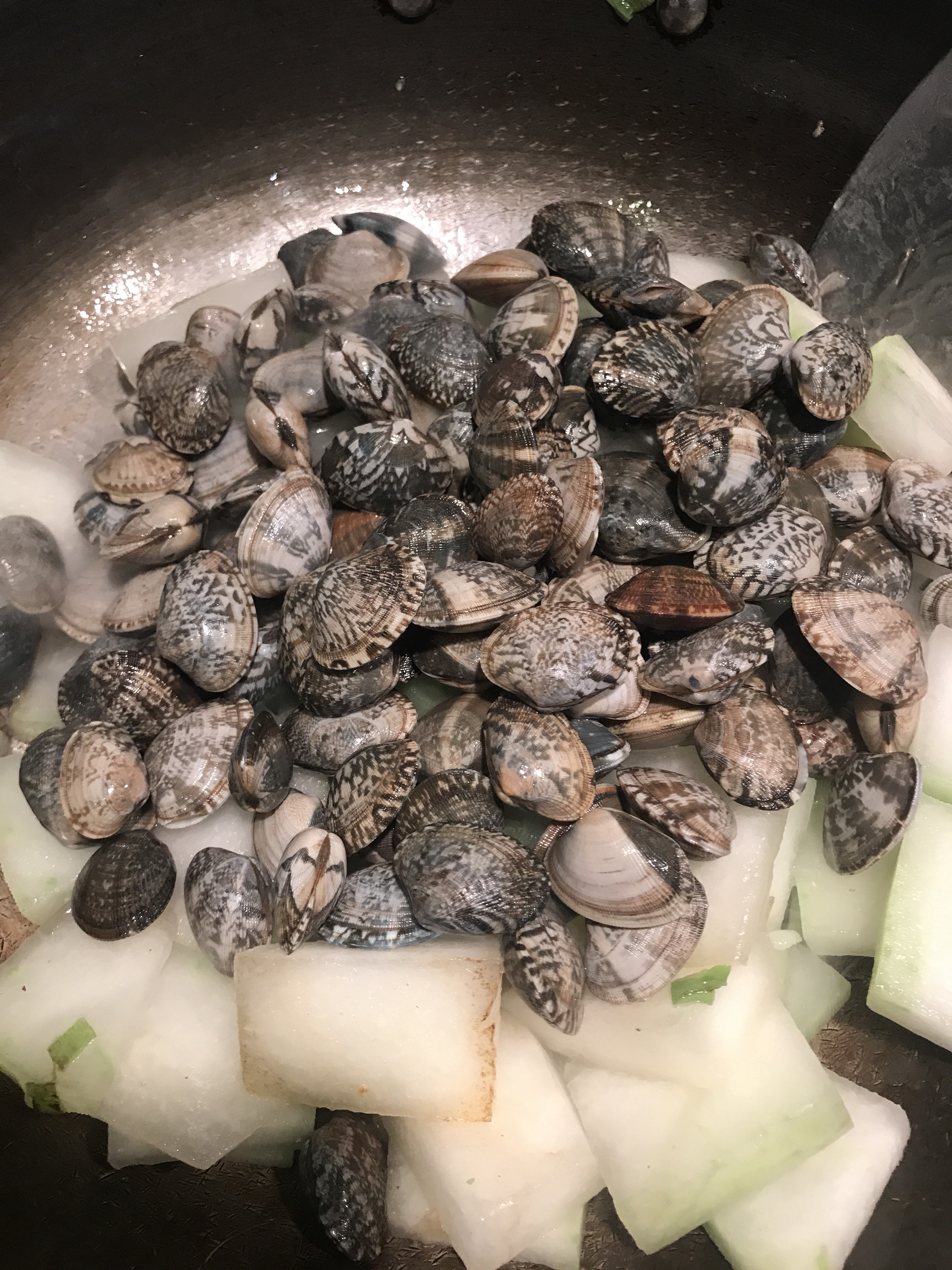 冬瓜蛤蜊湯的做法 步骤3