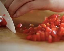 香蒜小番茄牛排卷－視訊【沒牌子】的做法 步骤5
