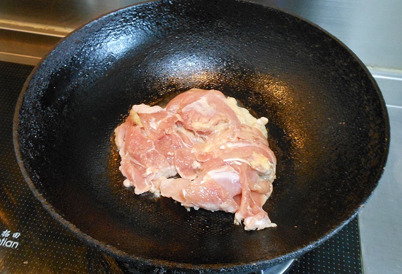 日式照燒煎雞腿肉的做法 步骤4