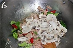 黑椒蘑菇肉片的做法 步骤6