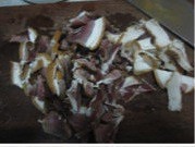 土豆臘肉燉火鍋的做法 步骤1
