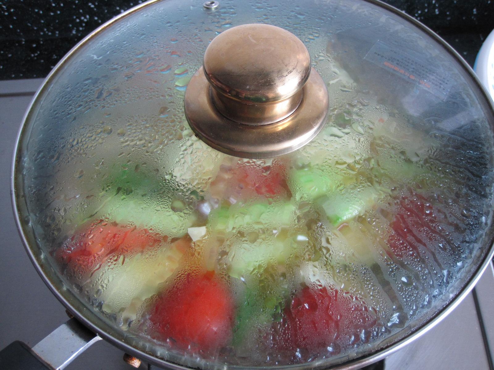 番茄絲瓜煮秋葵的做法 步骤7