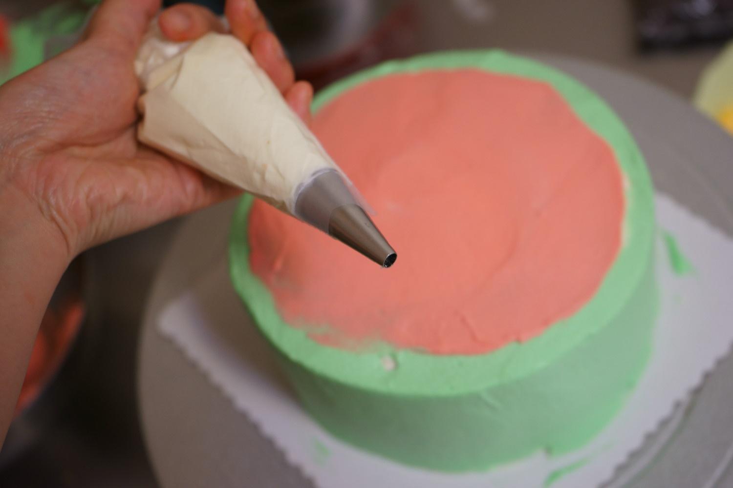 西瓜造型蛋糕的做法 步骤6