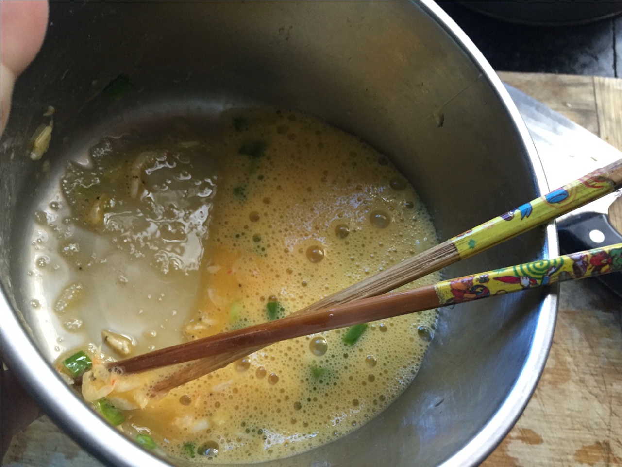蝦米炒蛋的做法 步骤2