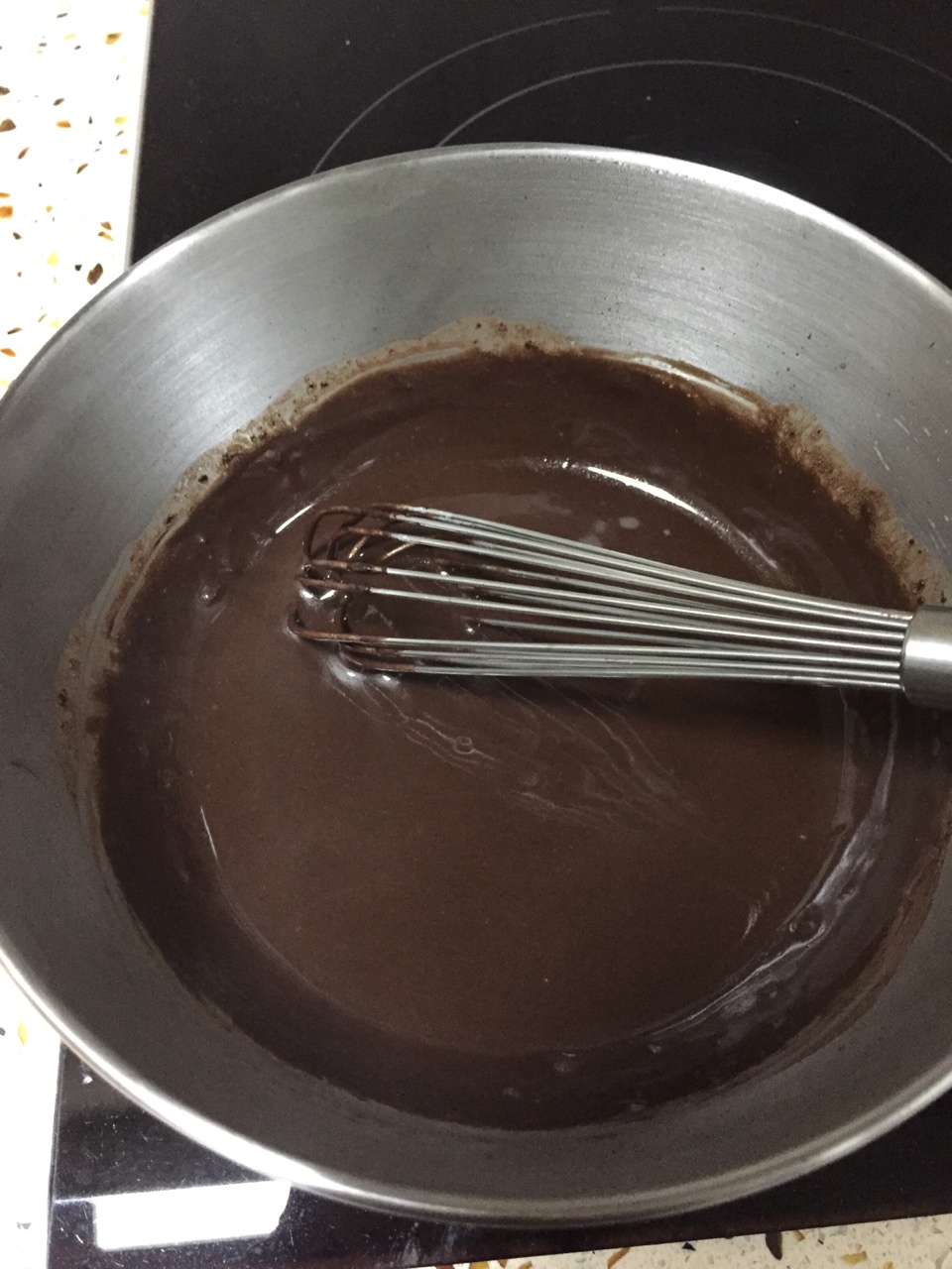 黑巧克力蛋糕卷的做法 步骤2