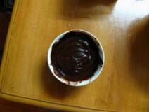 巧克力杏仁杯子蛋糕配奶油乳酪糖霜的做法 步骤3