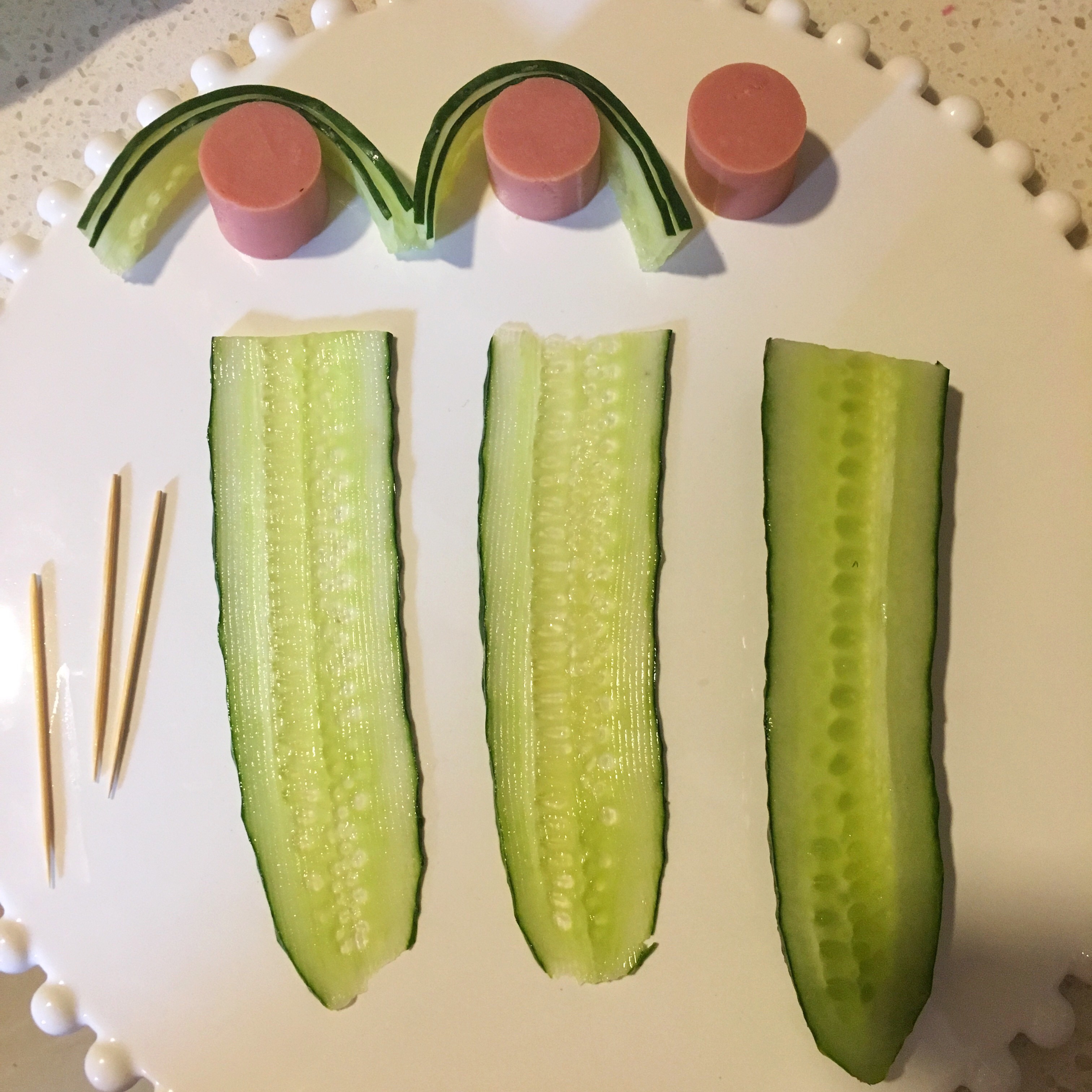 棒棒糖黃瓜火腿卷的做法 步骤1