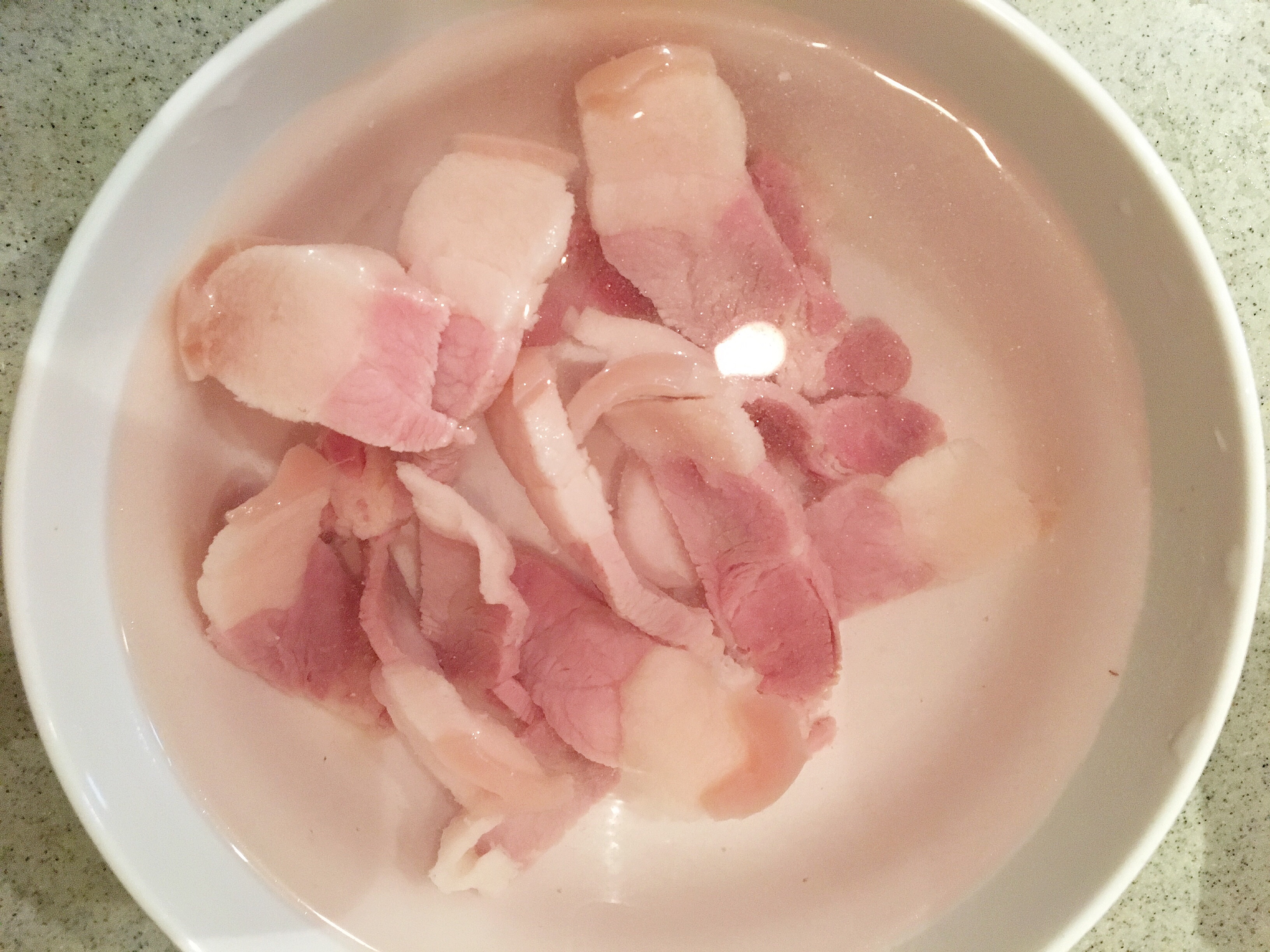 鹹肉濃湯的做法 步骤1