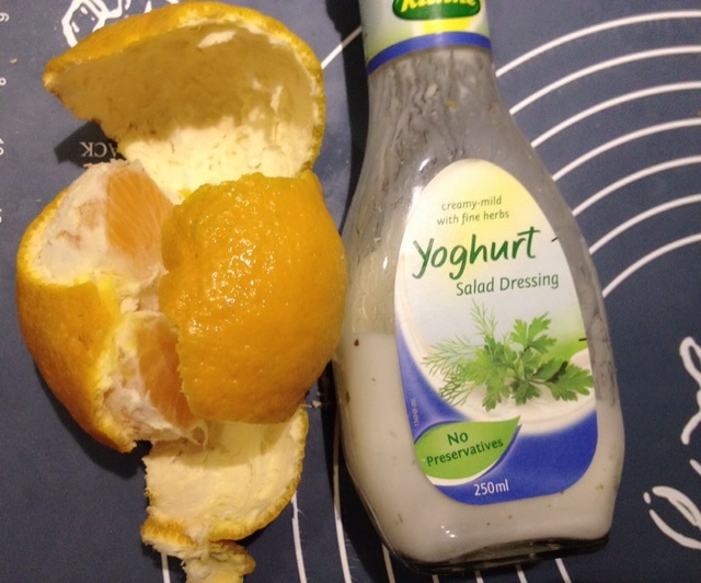 橘子沙拉吐司的做法 步骤1