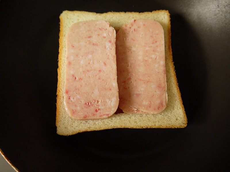 午餐肉乳酪三明治的做法 步骤5