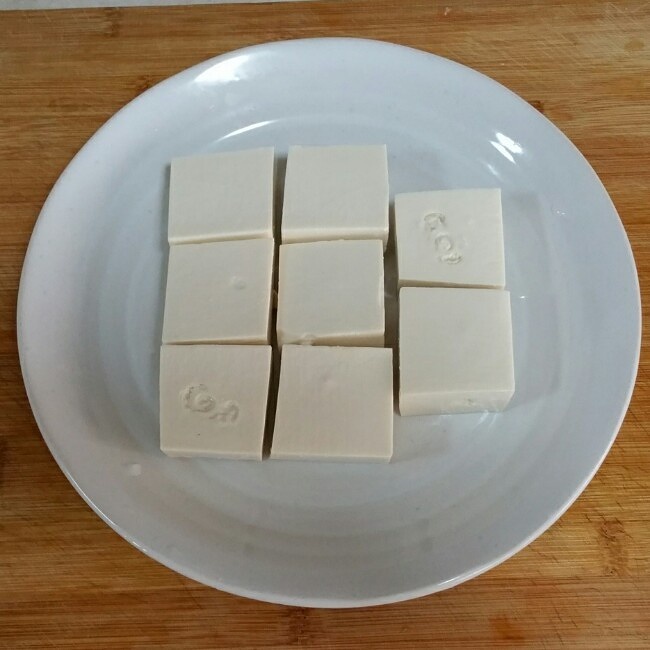 百花蒸豆腐的做法 步骤2