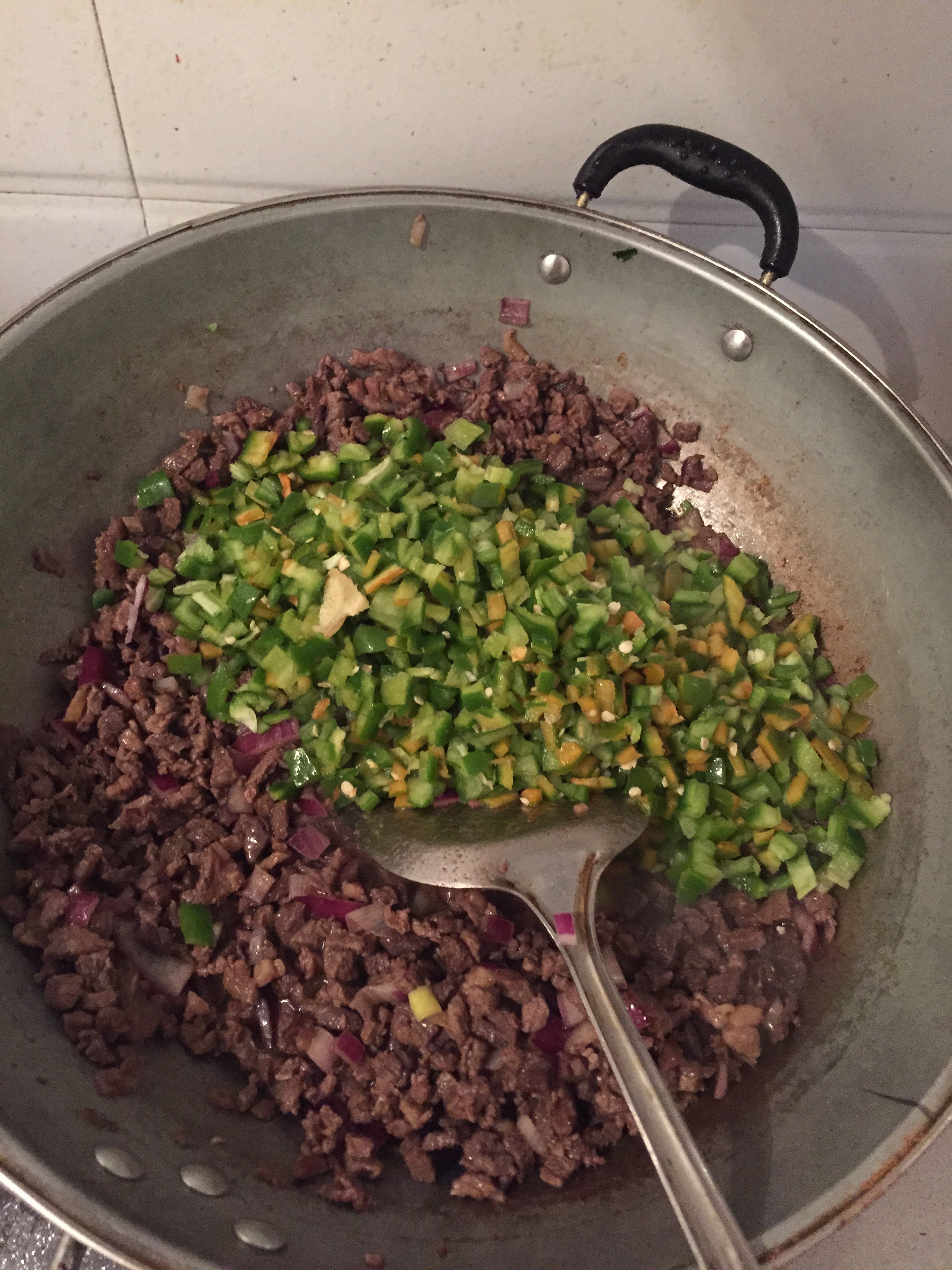 牛肉辣椒，最香的下飯菜的做法 步骤4