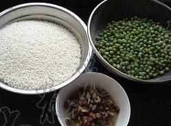 豌豆糯米飯的做法 步骤1