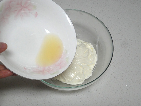 酸奶慕斯~適合夏天吃的蛋糕的做法 步骤17