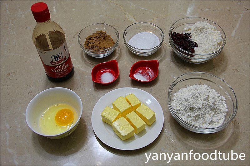蔓越莓椰子曲奇 Cranberry & Coconut Cookies的做法 步骤1