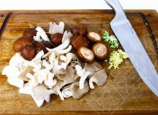 雜菇燴豆腐的做法 步骤2