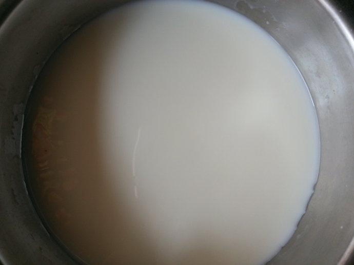 椰蓉鮮奶凍的做法 步骤3