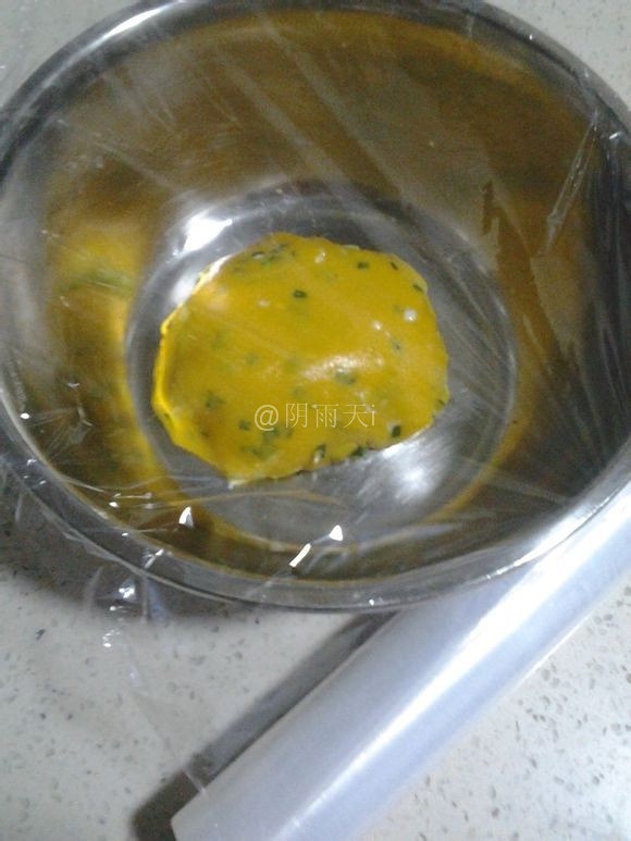 蔥香玉米麪桃酥的做法 步骤5