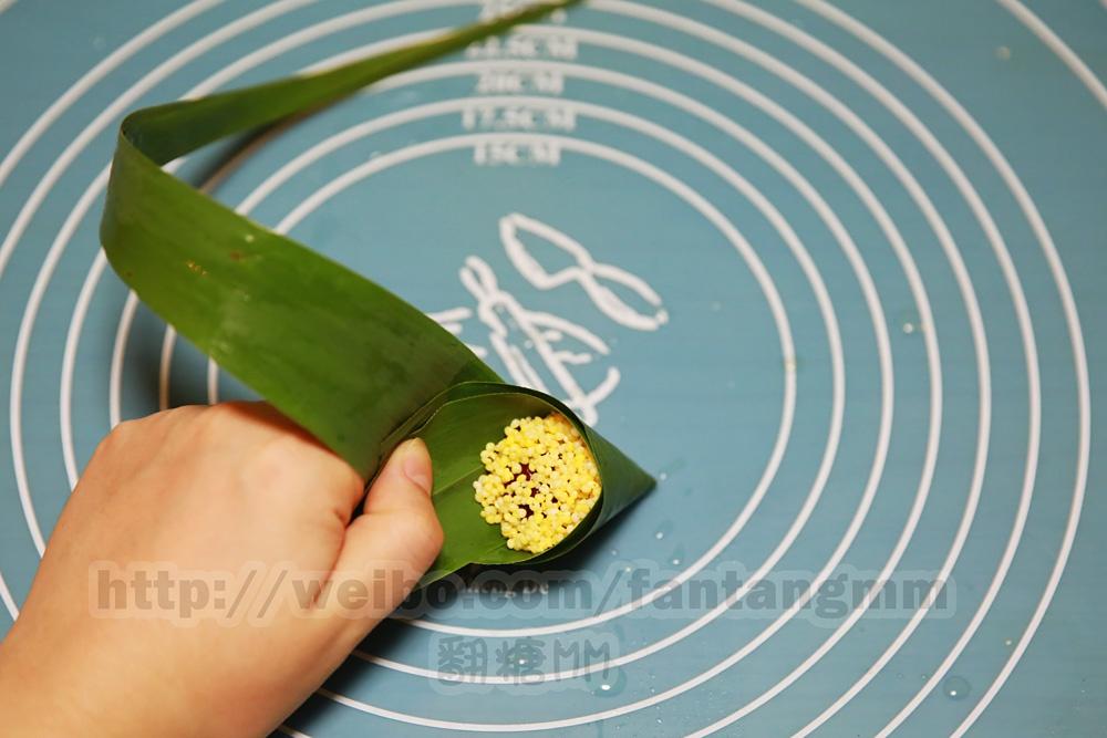 黃粟米小棗粽子的做法 步骤9