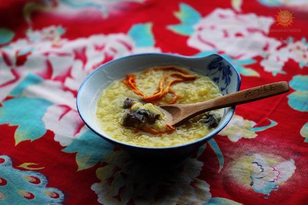 海蔘雪蓮子黃米粥的做法 步骤4