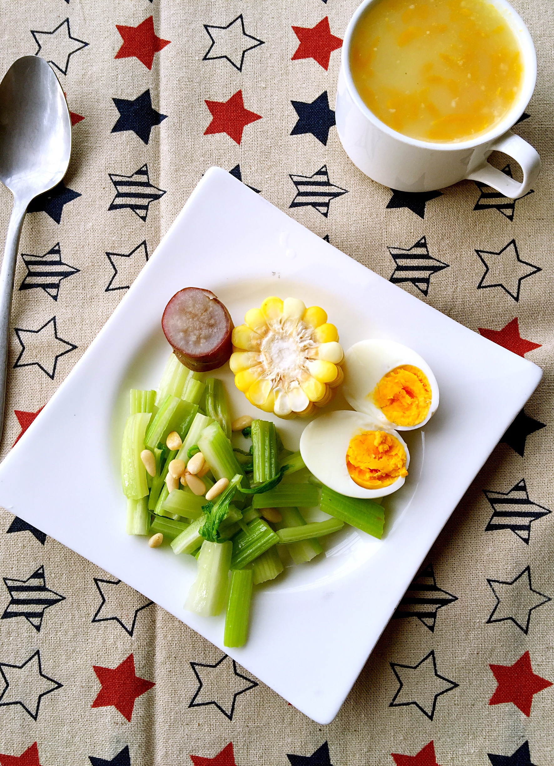 20分別早餐，小米南瓜粥，2015年5月11日。的做法 步骤5