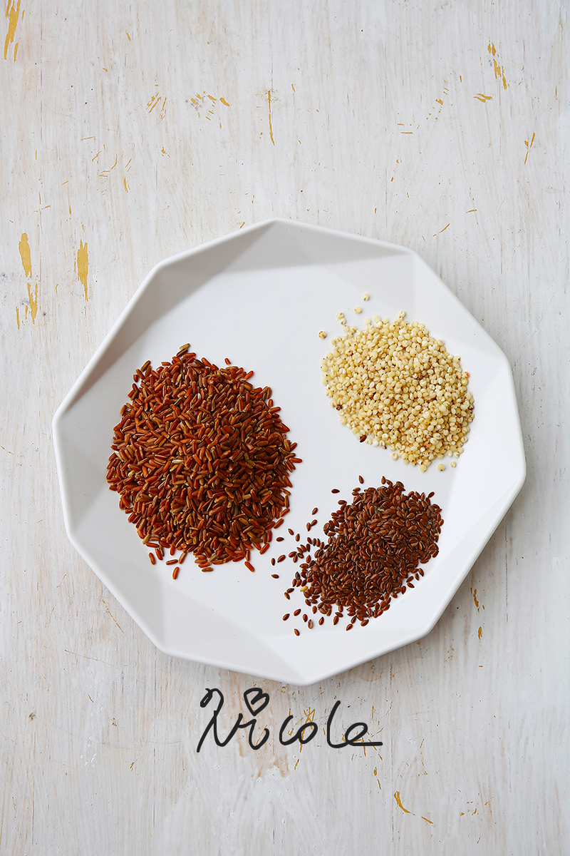 高粱紅米粥（伊萊特能量土鍋）的做法 步骤1