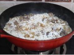蘿蔔乾排骨糯米飯的做法 步骤8