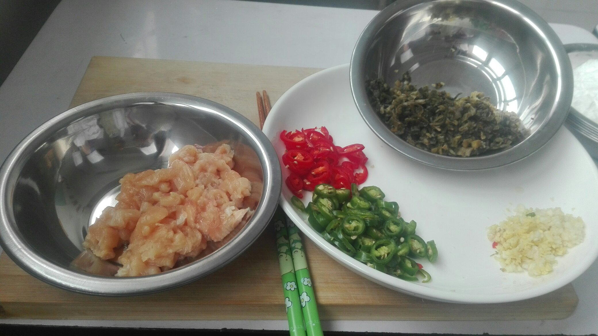 雞米芽菜的做法 步骤1