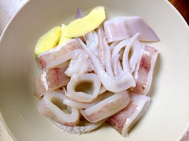深夜食堂版芋頭煮魷魚（含日式高湯做法）的做法 步骤2