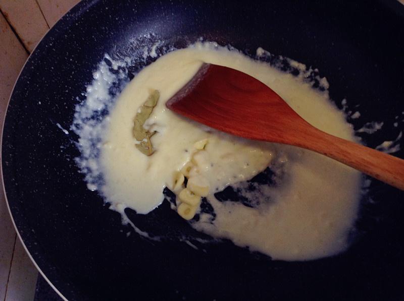奶香荷蘭豆燴雞片的做法 步骤8