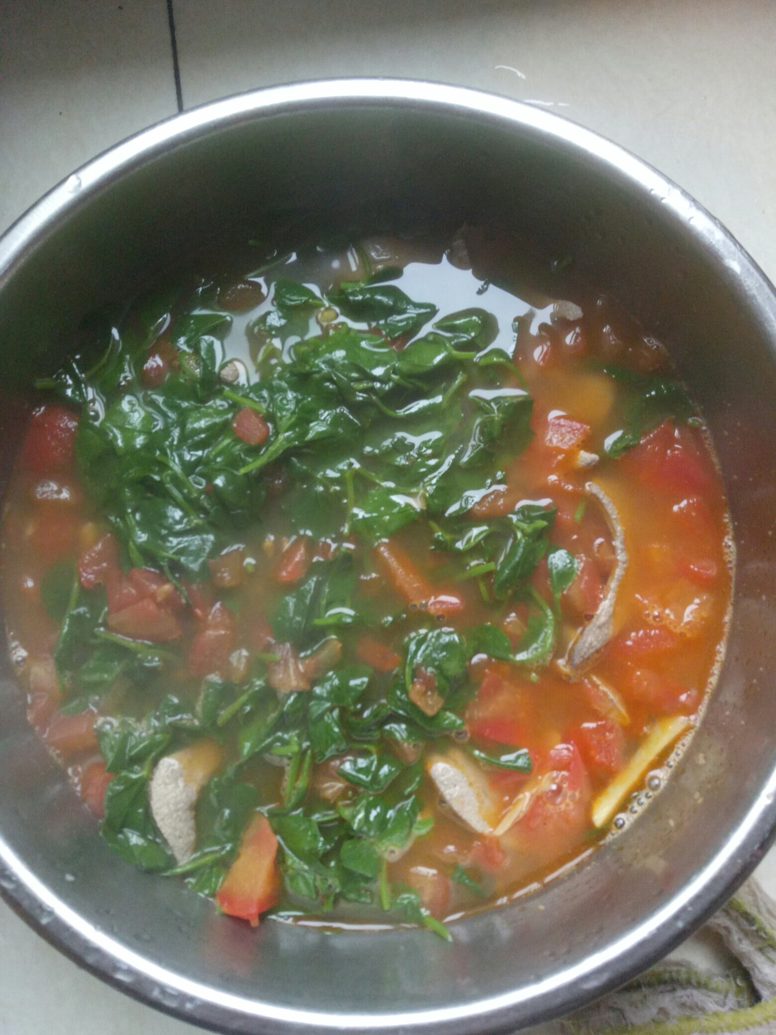豌豆尖西紅柿豬肝湯的做法 步骤5