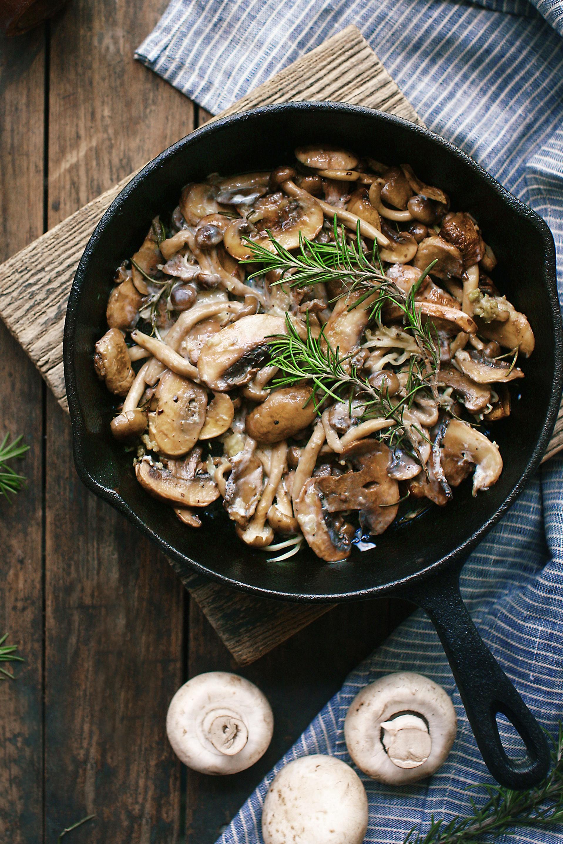 迷迭香烤蘑菇&蘑菇tartine的做法 步骤2