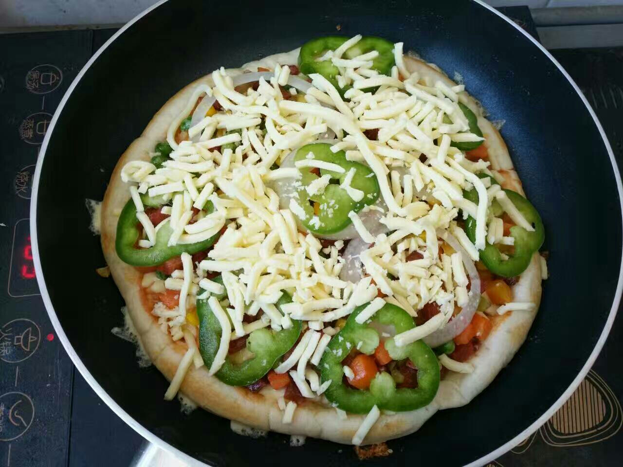 平底鍋披薩的做法 步骤3