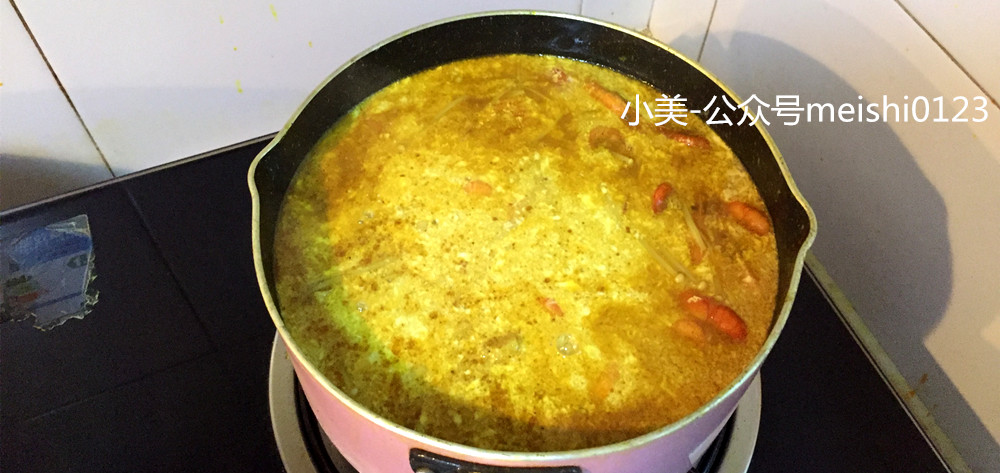 在家輕鬆做出東南亞風味《咖哩海鮮湯》的做法 步骤4
