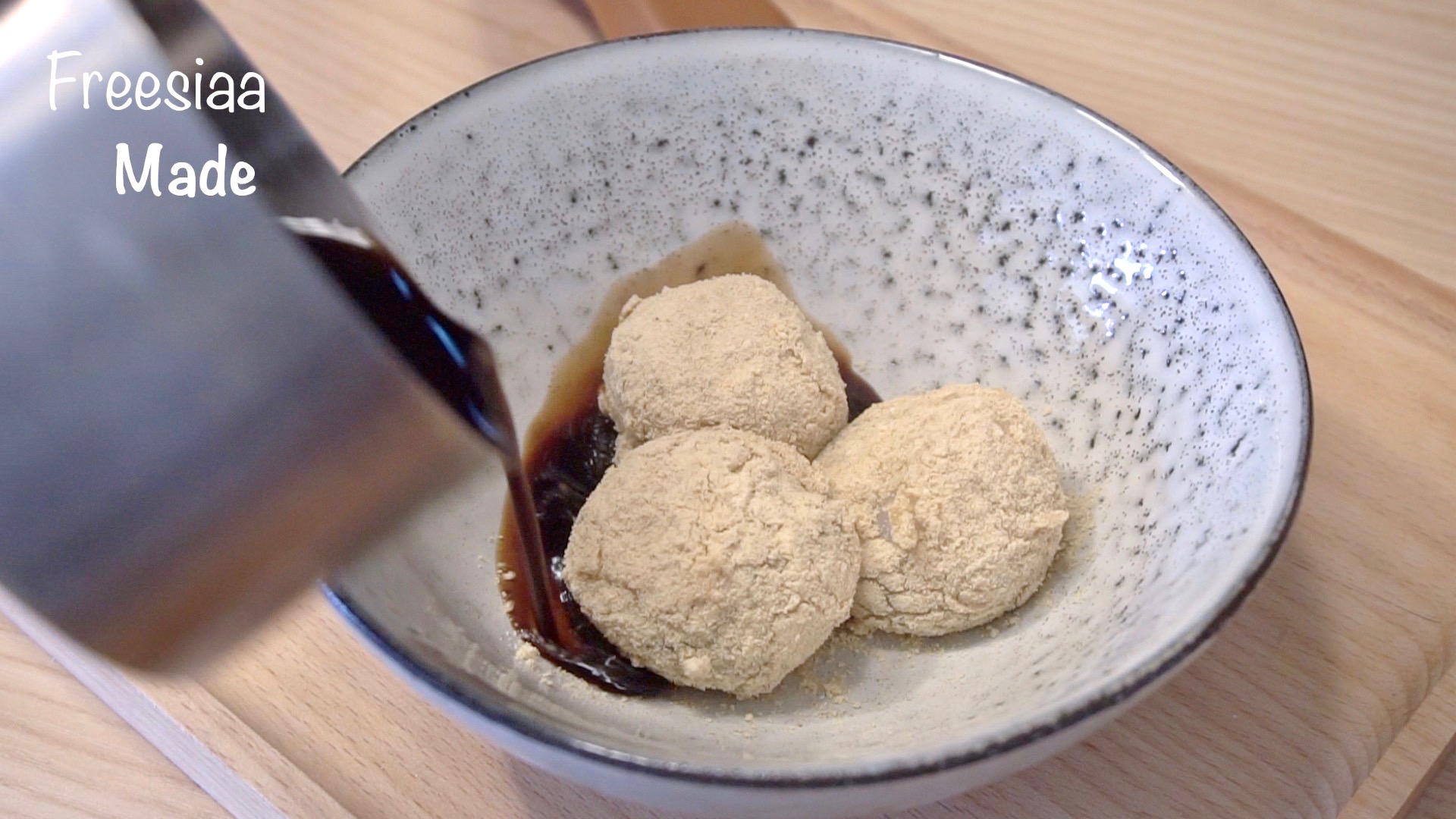 【視訊】黑芝麻豆麪湯圓（自制流沙黑芝麻餡）～雲南小吃的做法 步骤15