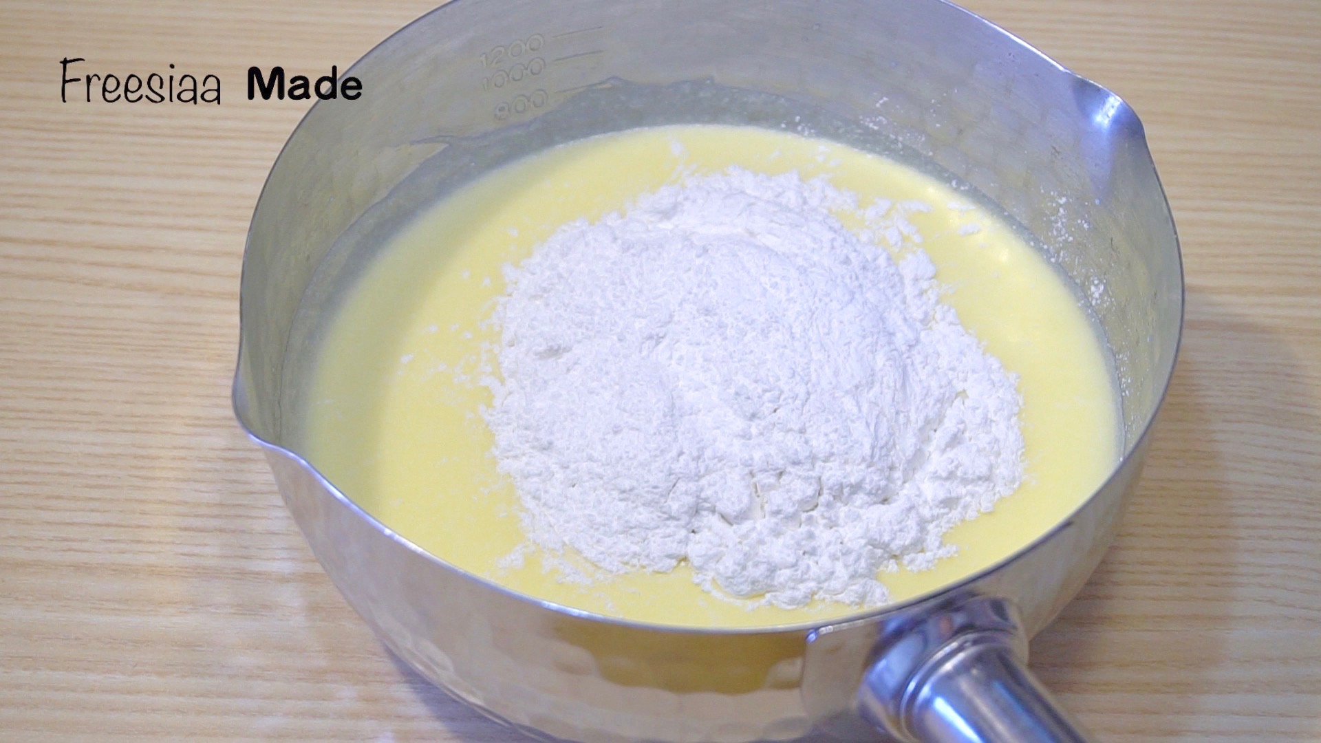 【視訊】85度C 椰蓉牛奶小方～不用烤箱的夏日甜點的做法 步骤2