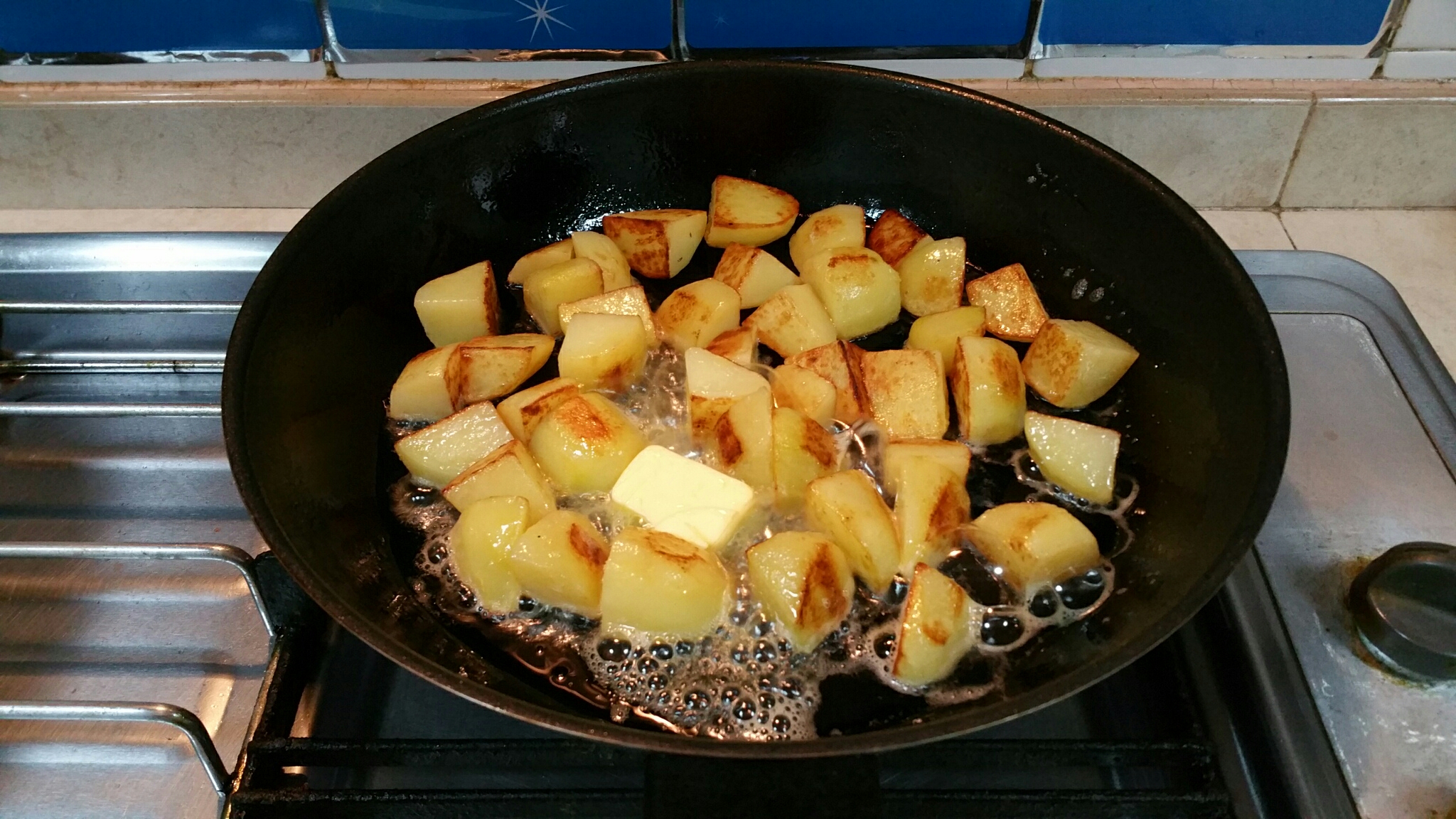 蒜香馬鈴薯的做法 步骤5