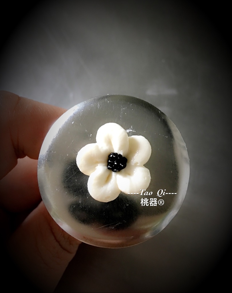 韓式裱花花型—桃器的做法 步骤6