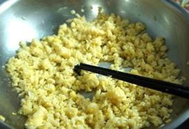 黃金蛋炒飯的做法 步骤5