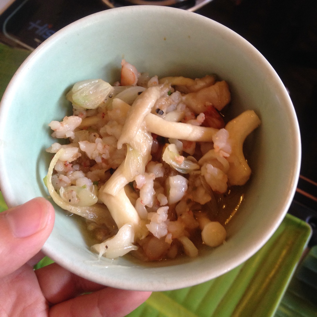 洋白菜蝦肉卷鮮蔬湯的做法 步骤8
