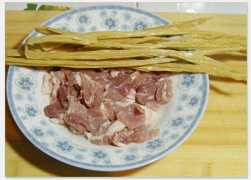 腐竹燒肉的做法 步骤1