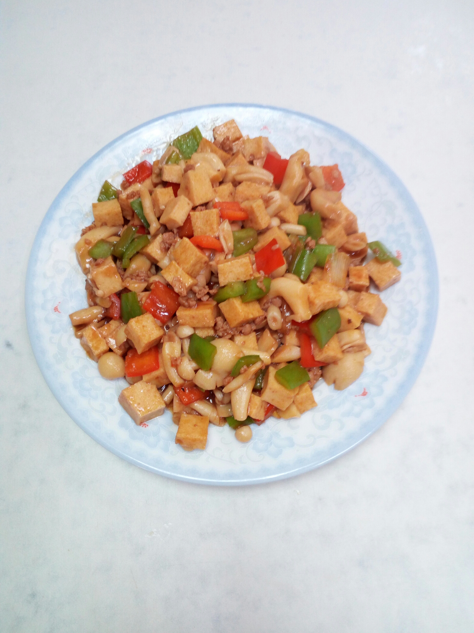 白玉菇炒芊葉豆腐的做法 步骤2