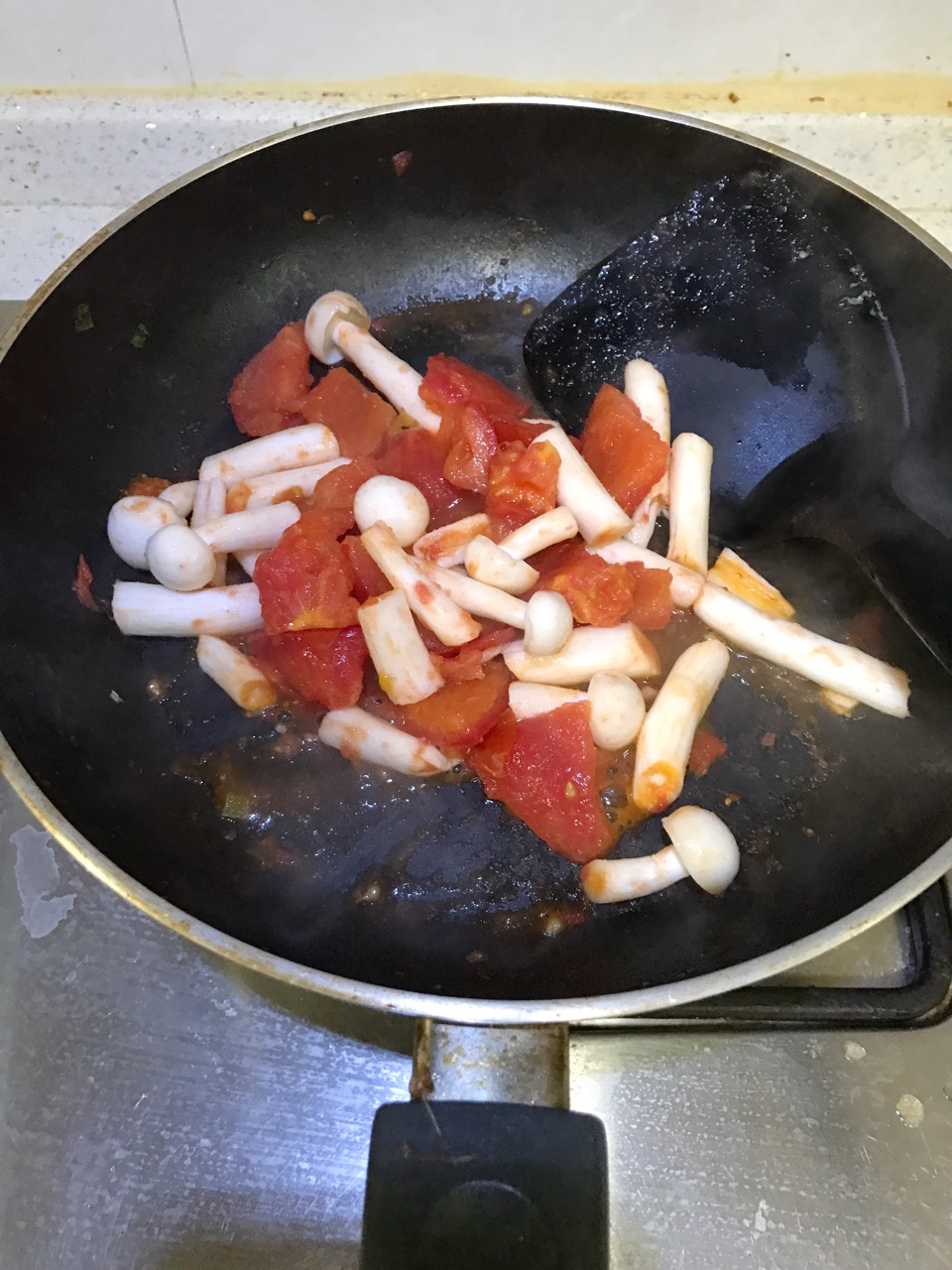番茄白玉菇雞腿肉的做法 步骤5