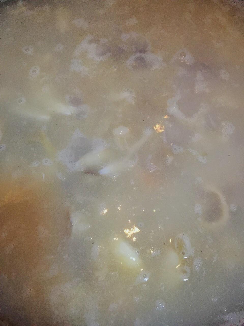 鮑魚蟹肉海鮮粥的做法 步骤3