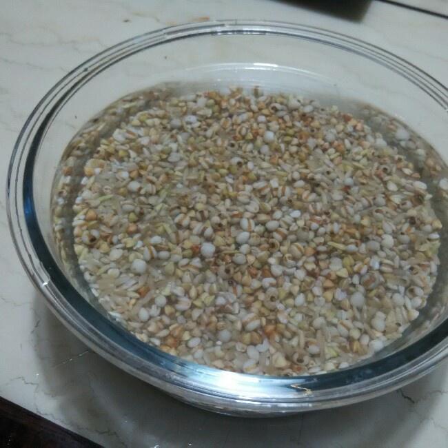糙米薏仁蕎麥羹（豆漿機）的做法 步骤1